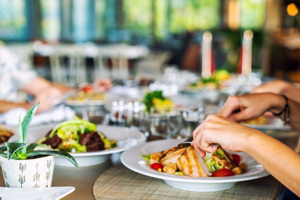 A Food Lover’s Guide to Woodland: Discovering the Best Eats in Davidson’s Hidden Gem Neighborhood